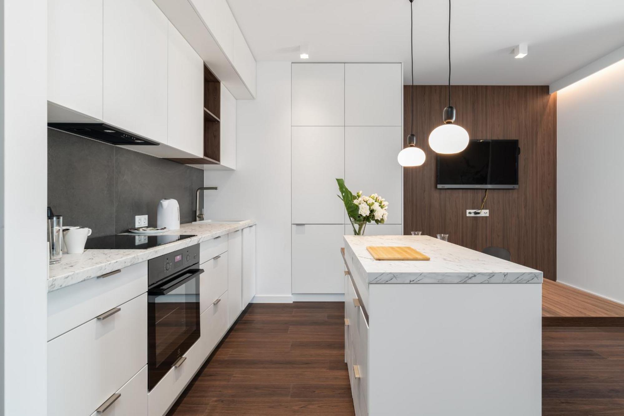 Stylish & Comfy Garbary Apartments With Parking By Noclegi Renters พอซนาน ภายนอก รูปภาพ