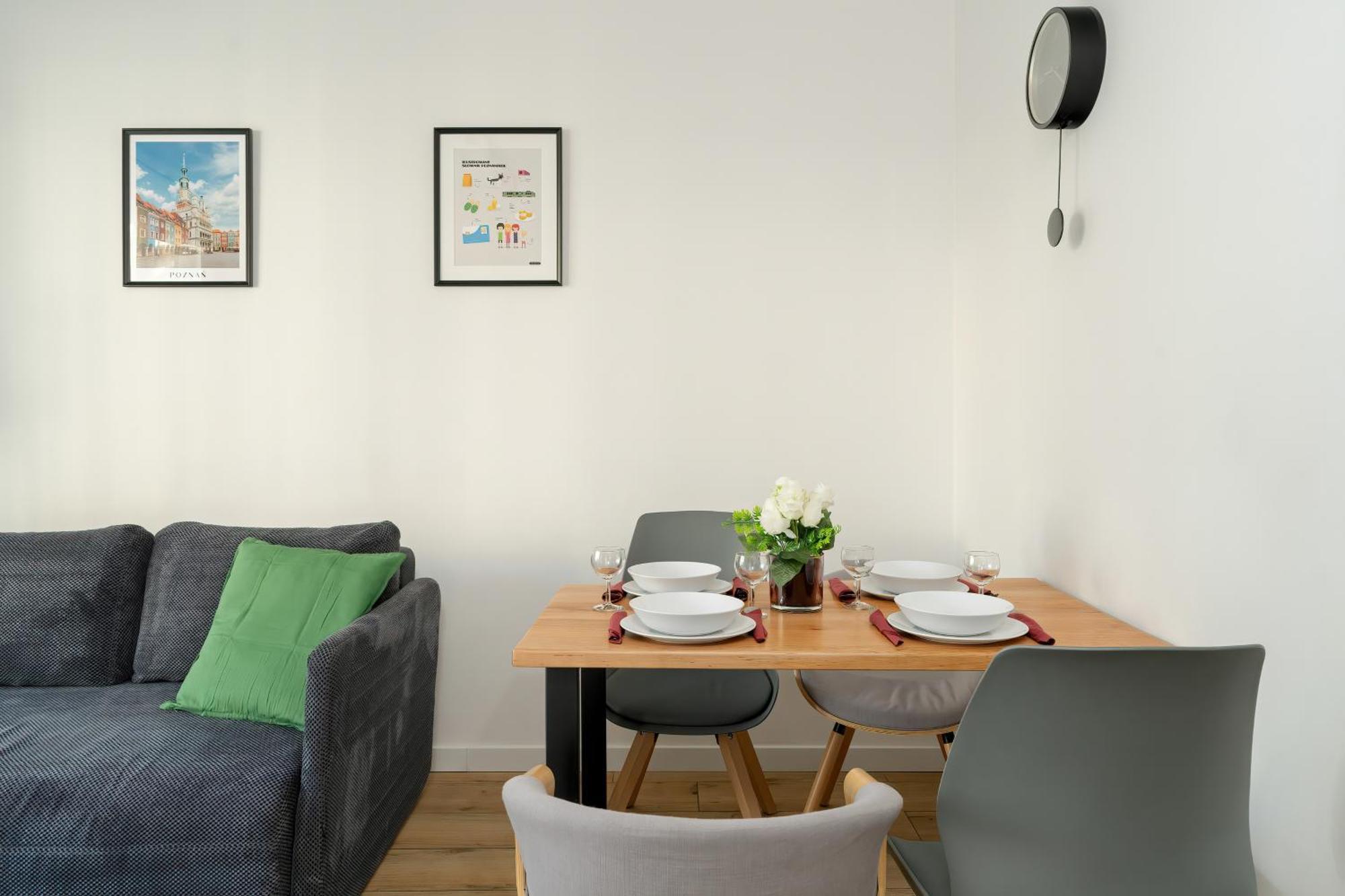 Stylish & Comfy Garbary Apartments With Parking By Noclegi Renters พอซนาน ภายนอก รูปภาพ